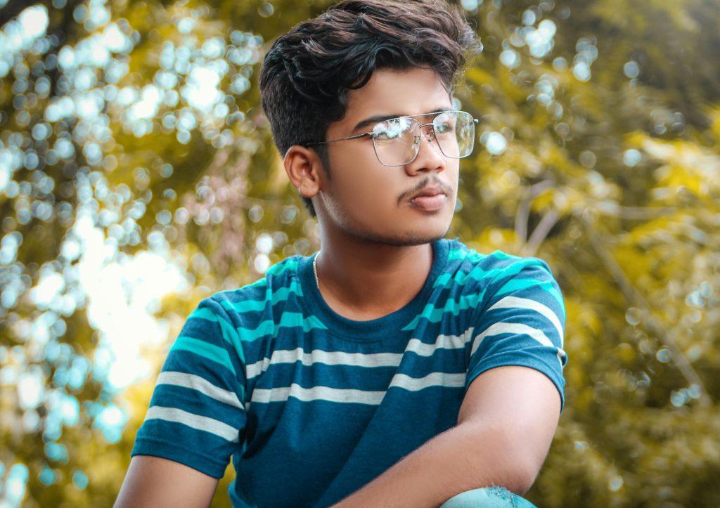 How Therapy Helps Teens Deal With Emotions, Stress, and Identity